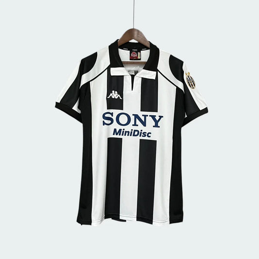Juventus 1997/98 Home Shirt