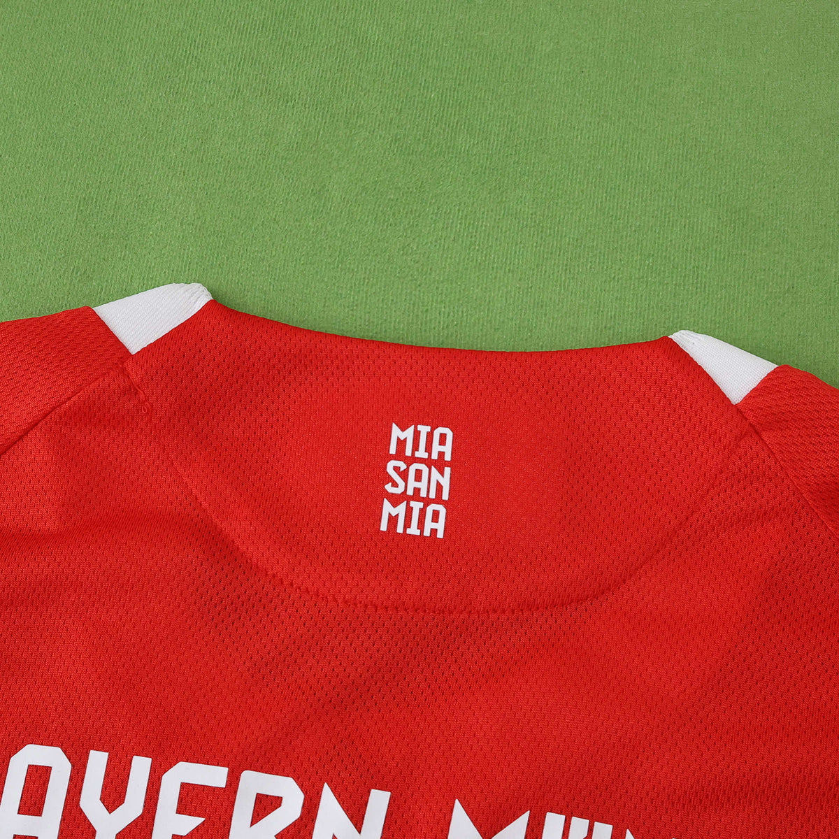 Bayern München 2025/26 Home Player Shirt