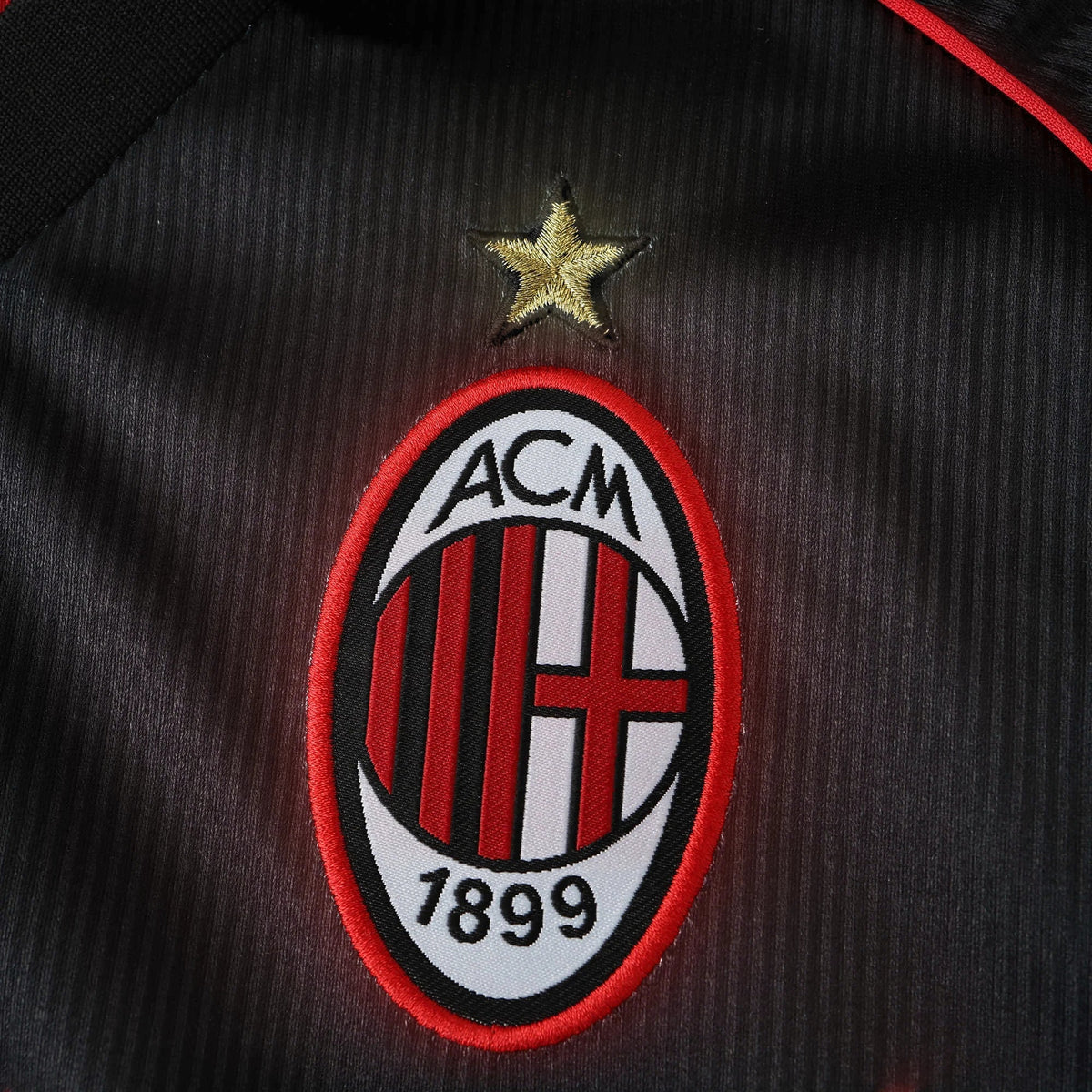 Milan 1998/99 Third Shirt