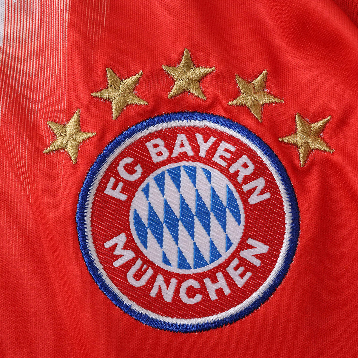 Kit Infantil Bayern de Munique I 2025/26 - imagem 3