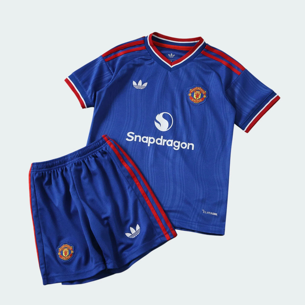 Manchester United 2026/27 Away Kids Kit