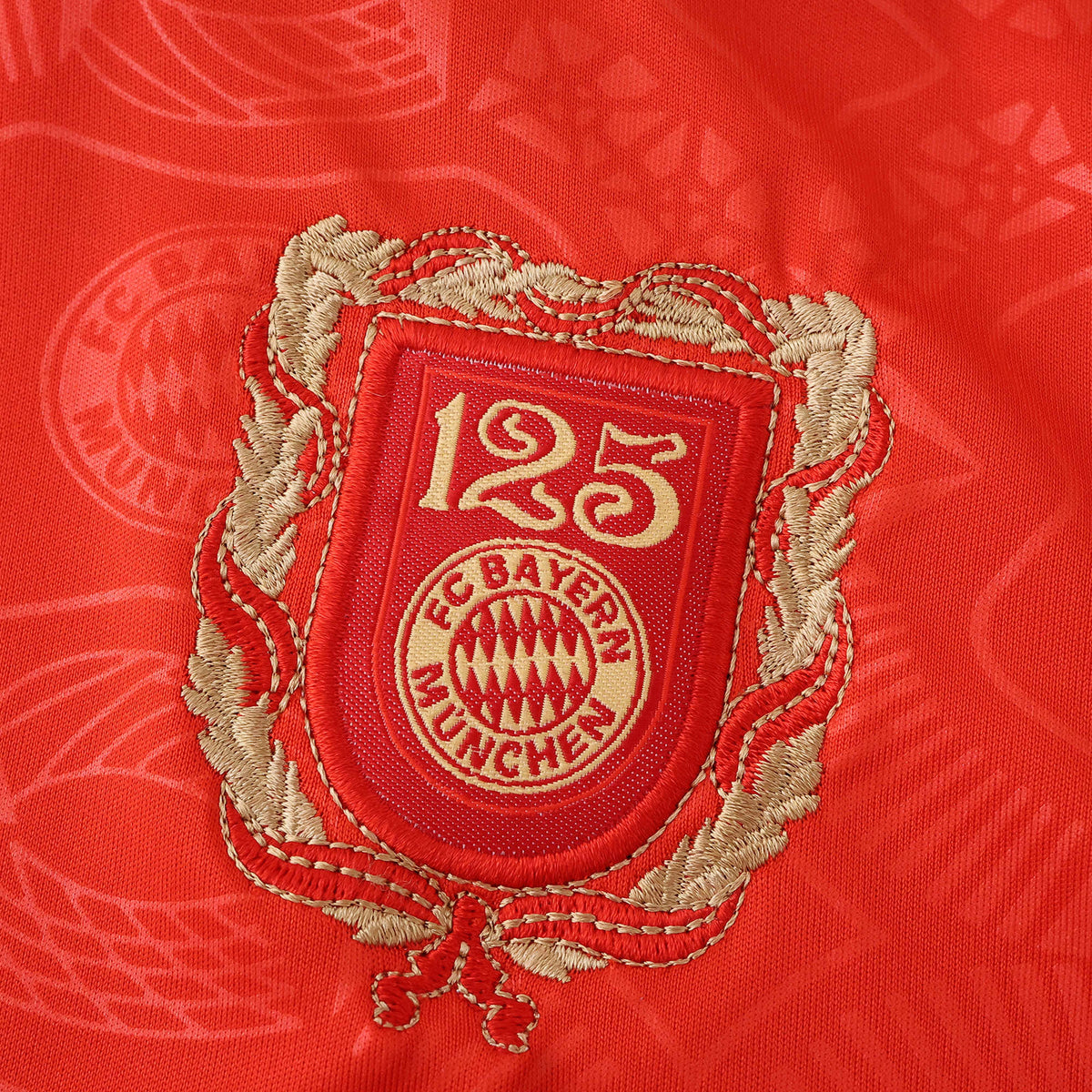 Kit Infantil Bayern de Munique 125 anos 2024/25 - imagem 4