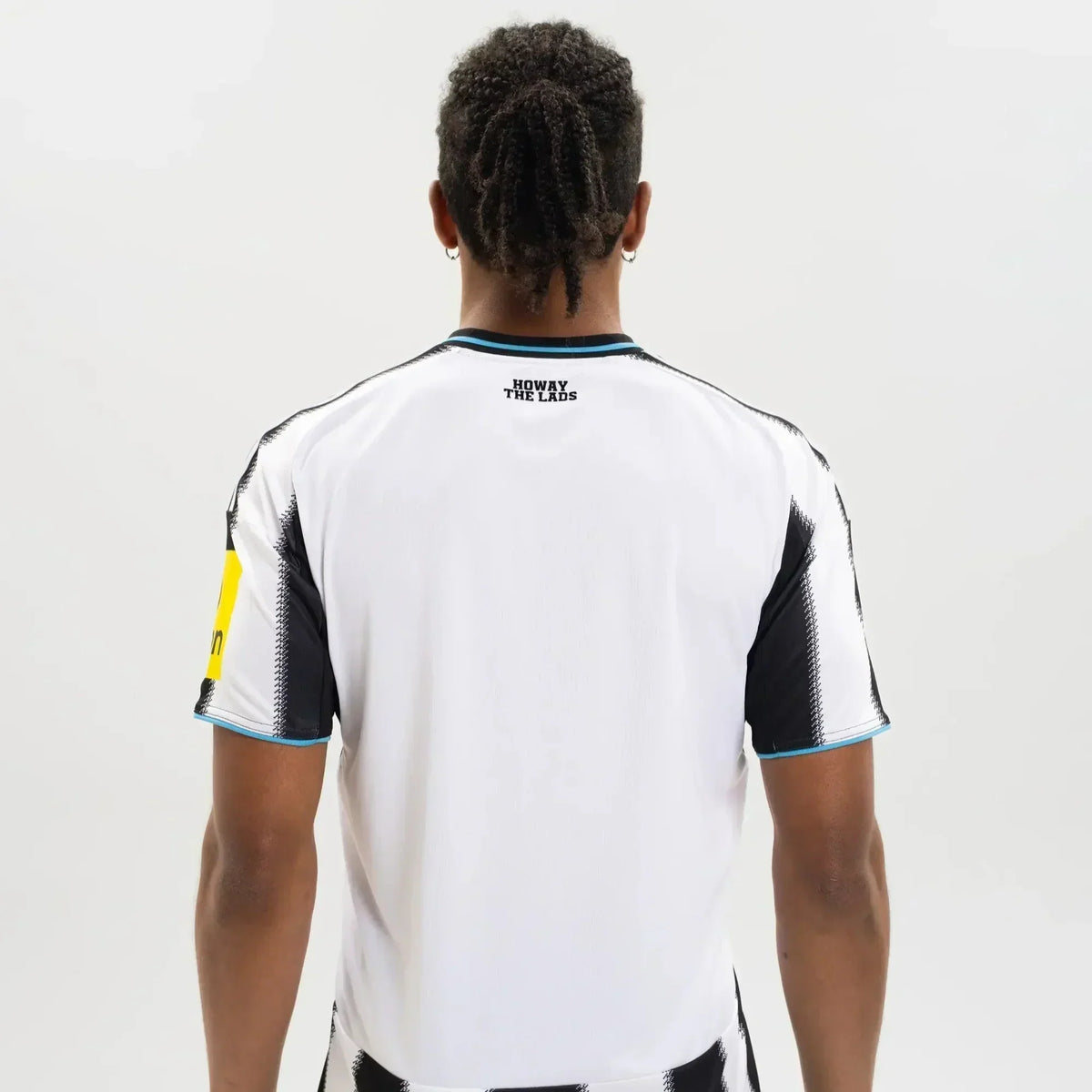 Camisa Newcastle I 2025/26 - imagem 4