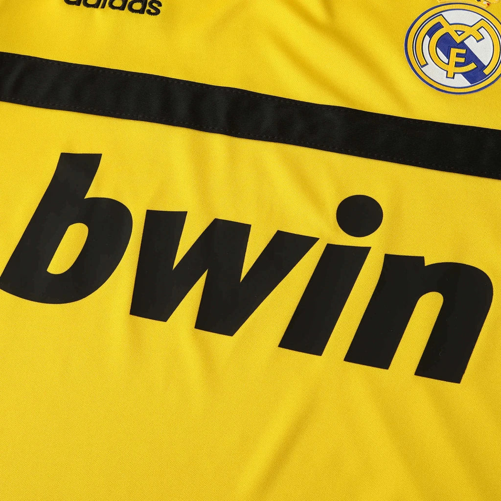 Real Madrid 2011/12 Goalkeeper Shirt