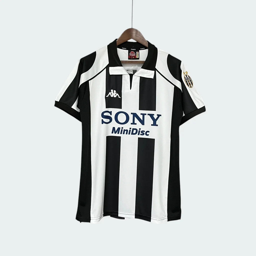 Juventus 1997/98 Home Shirt