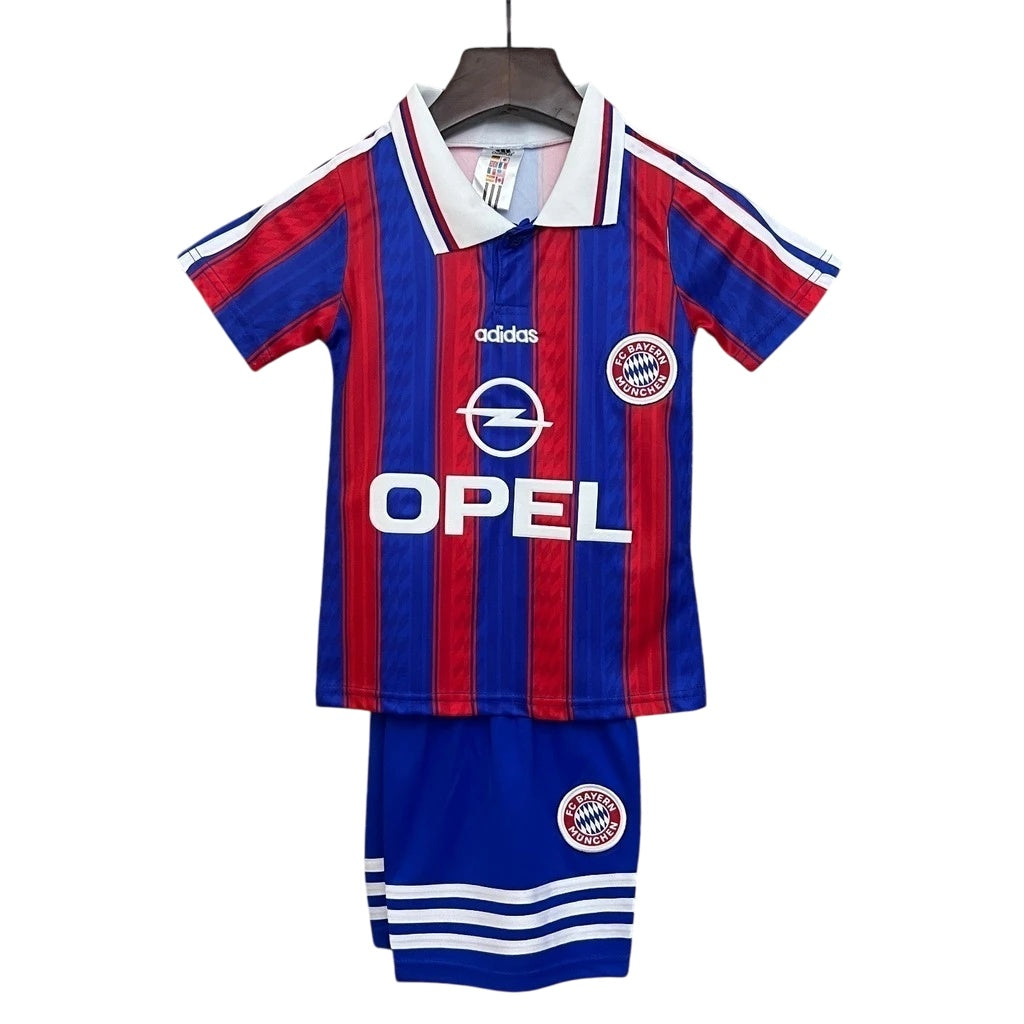 Kit Infantil Bayern de Munique I 1995/96 - imagem 1