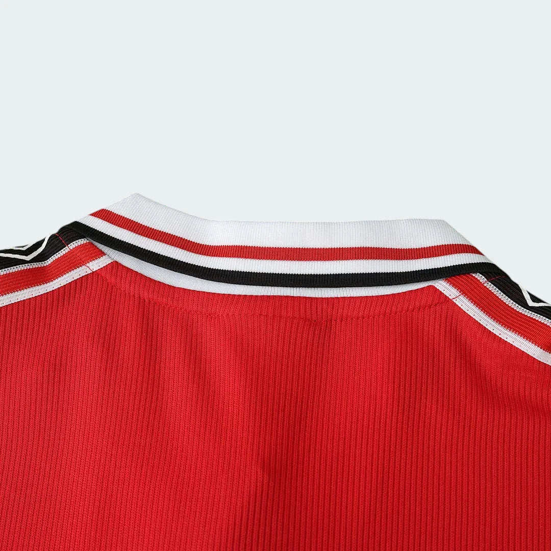 Manchester United 1999/00 Home Long Sleeve Shirt