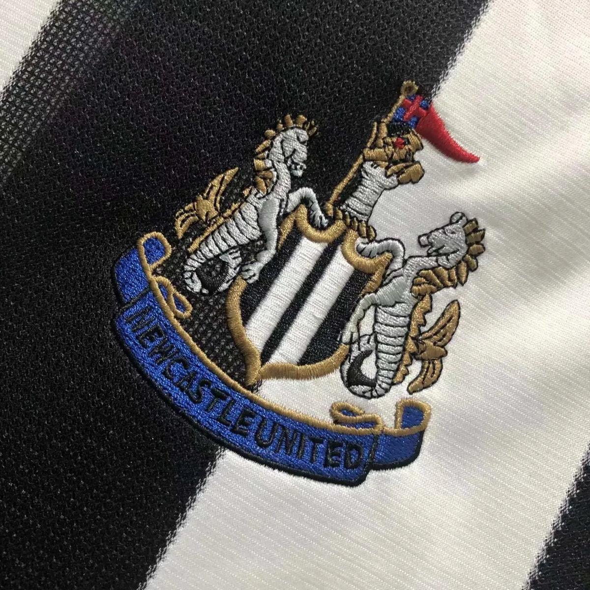 Newcastle 1995/96 Home Shirt