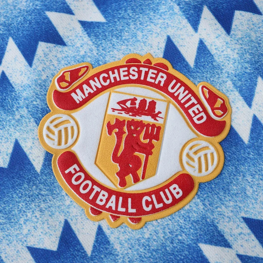 Manchester United 1990/91 Away Shirt