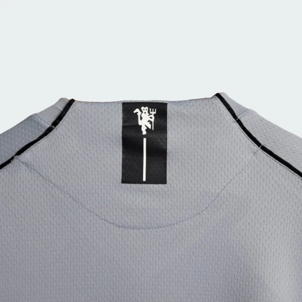 Manchester United 2007/08 Goalkeeper Long Sleeve Shirt